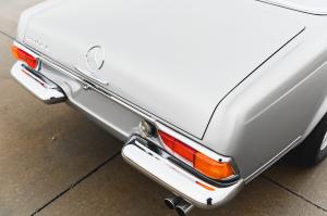 Mercedes-Benz 280 SL 1969 года  (EU)